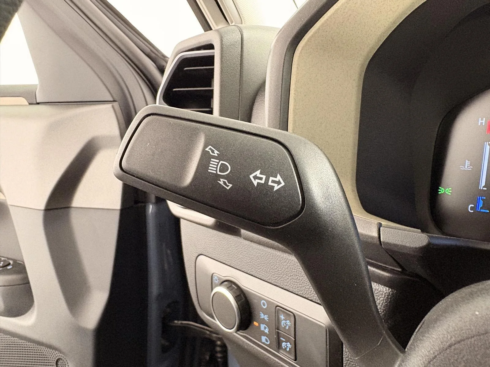 Used 2026 Azure Gray Metallic Tri-Coat Ford Big Bend image 31