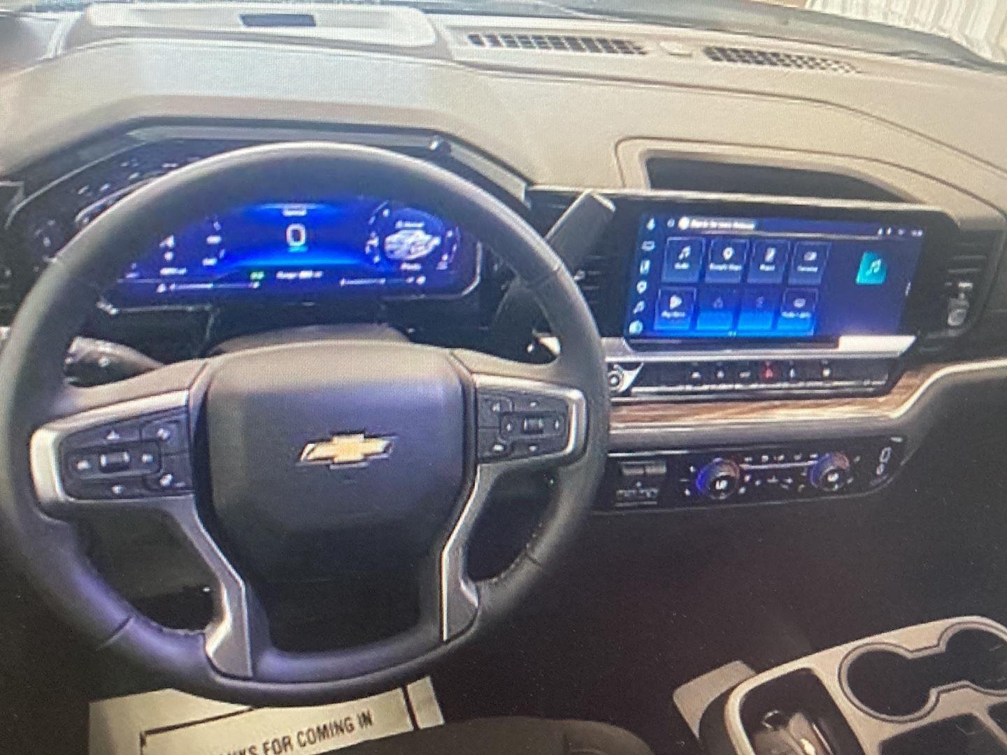 Used 2025 Black Chevrolet LT image 7