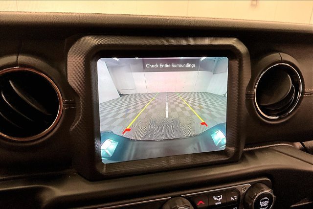 Used 2021 Black Clearcoat Jeep High Altitude image 29