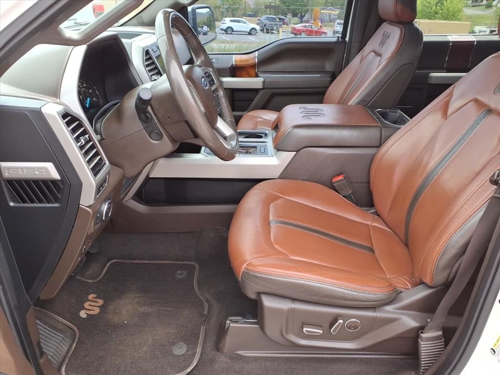 Used 2018 White Platinum Clearcoat Metallic Ford King Ranch image 4