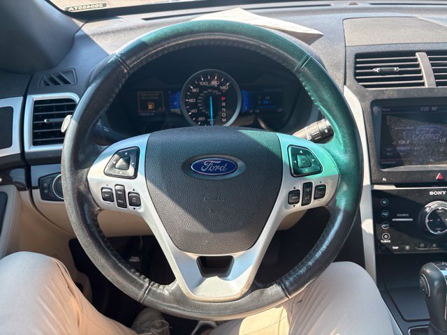 Used 2013 Black Ford Limited image 9