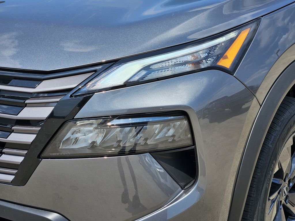 New 2026 Gun Metallic Nissan SV image 5