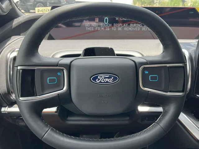 New 2027 Star White Metallic Tri-Coat Ford MAX Platinum image 19