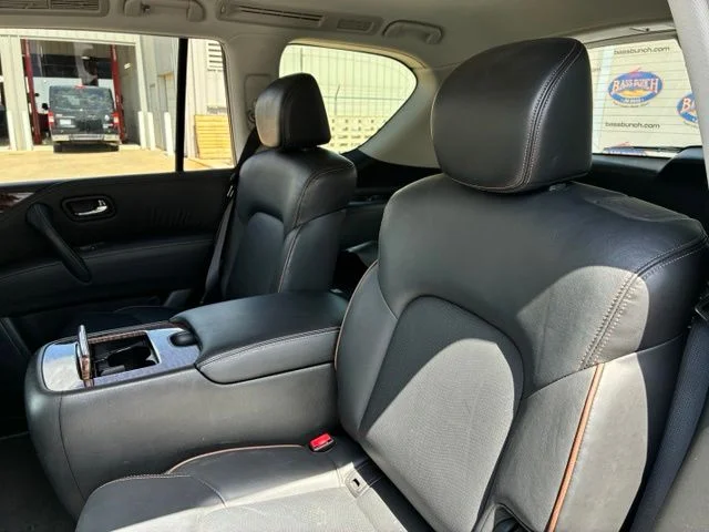 Used 2019 Super Black Nissan Platinum image 9