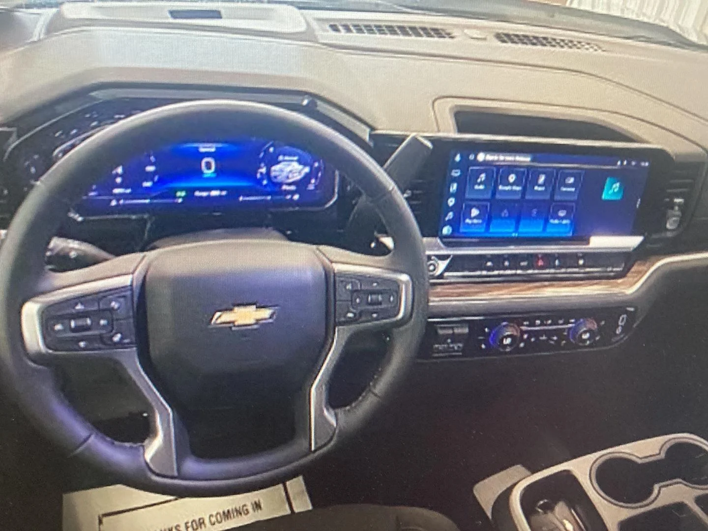 Used 2025 Black Chevrolet LT image 7