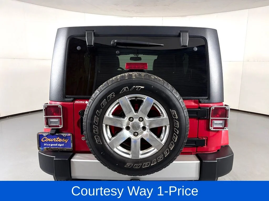 Used 2013 Red Jeep Unlimited Sahara image 10