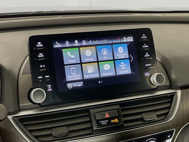 Used 2020 Black Honda EX-L image 17