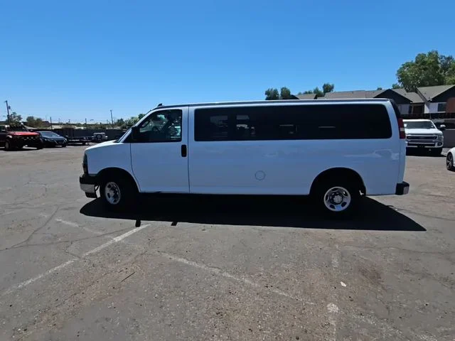 2019 Chevrolet Express 3500 LT Extended's photo