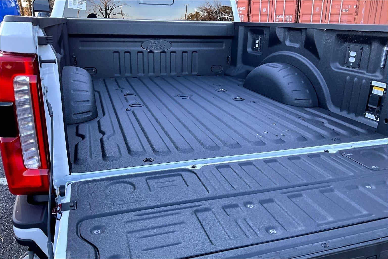 New 2026 Oxford White Ford F-250® Lariat® image 18