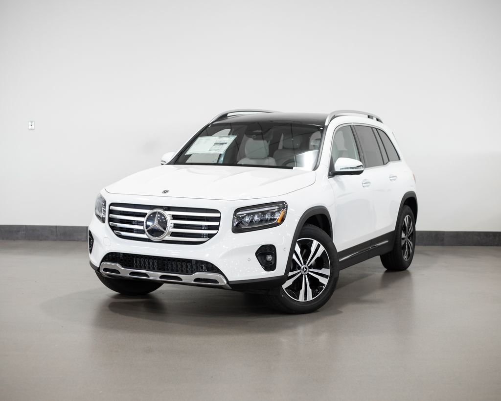 2026 Mercedes-Benz GLB GLB 250 4MATIC's photo