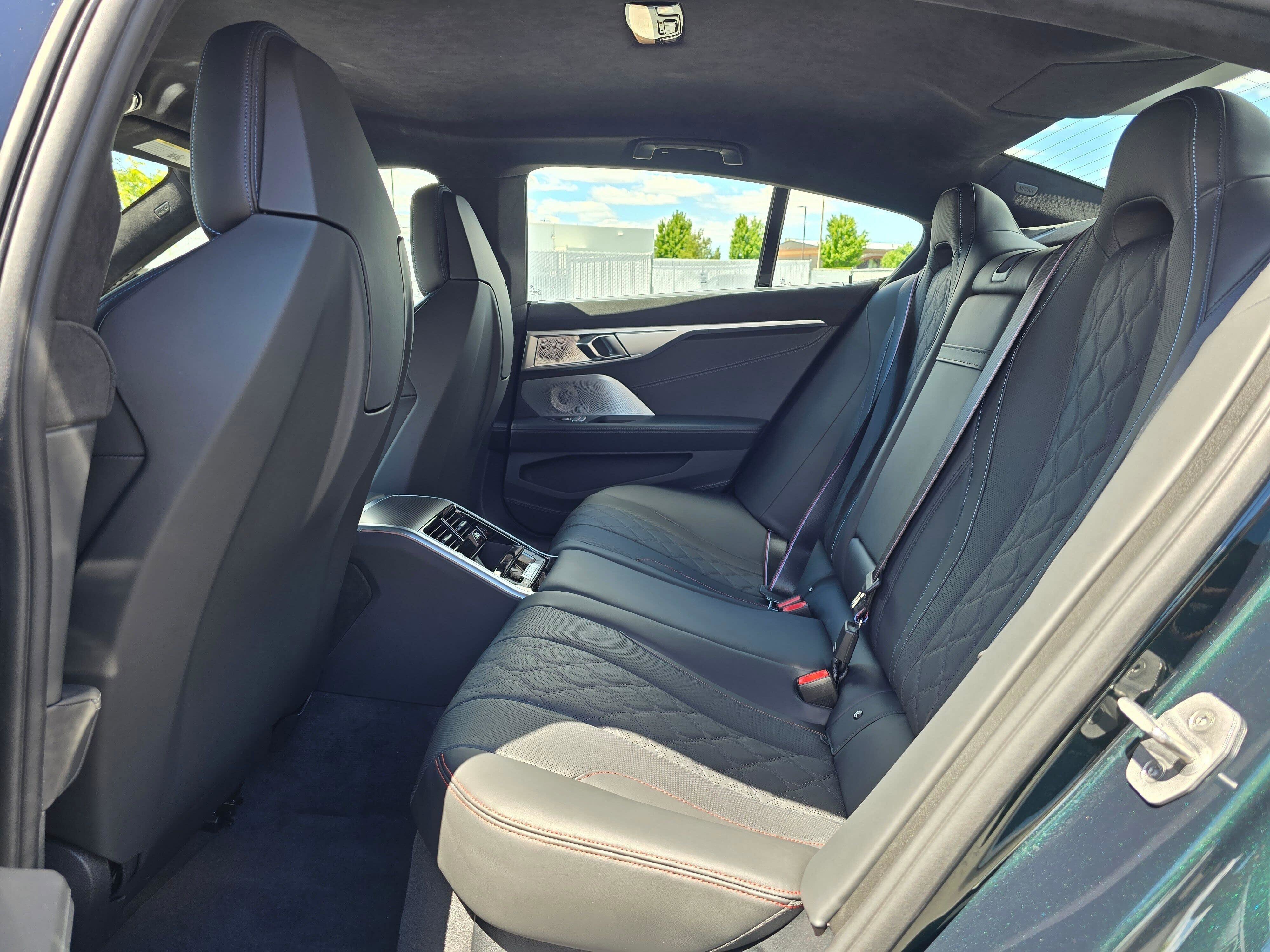 New 2026 Oxford Green Metallic BMW M850i image 13
