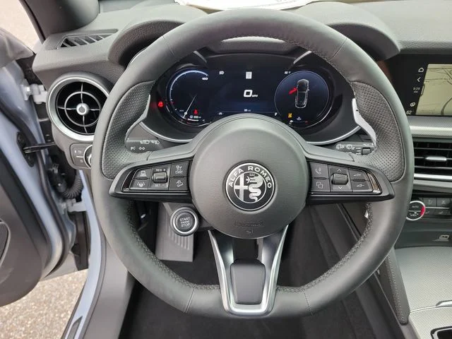 2025 Alfa Romeo Stelvio Base - Photo 29