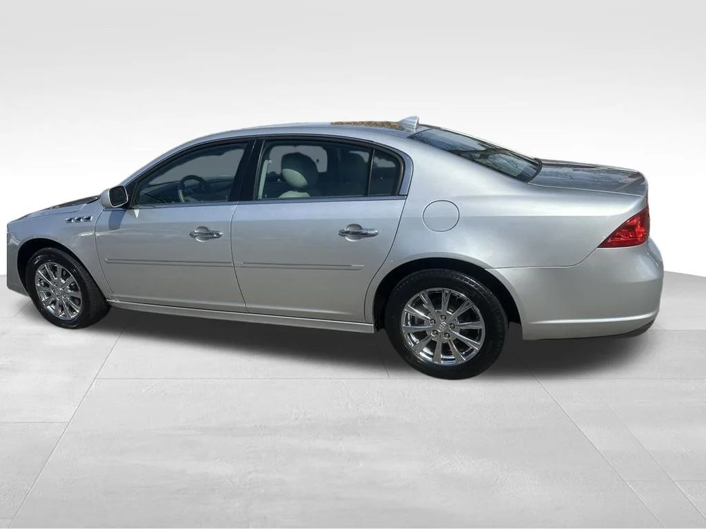 Used 2010 Silver Buick CXL Premium image 20