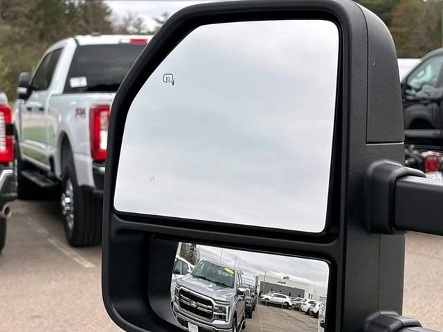 Used 2024 White Ford XLT image 30