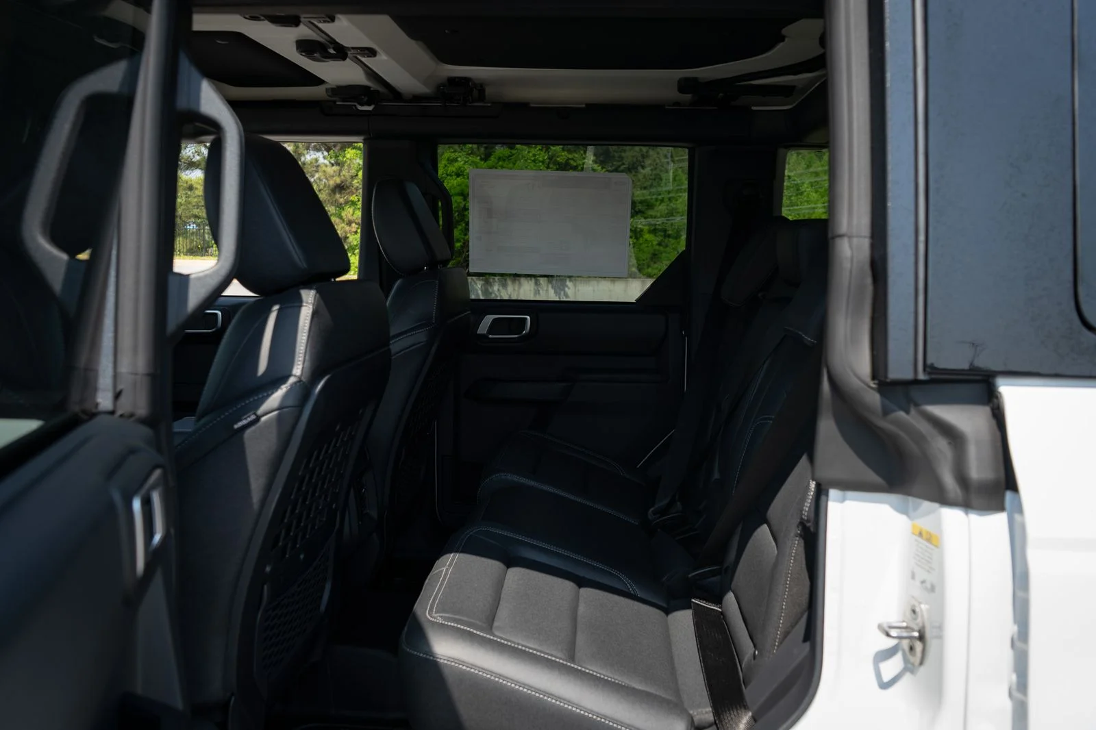 New 2026 Oxford White Ford Badlands® image 28