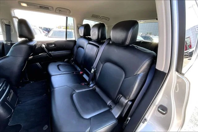 Used 2024 Silver Nissan SV image 19