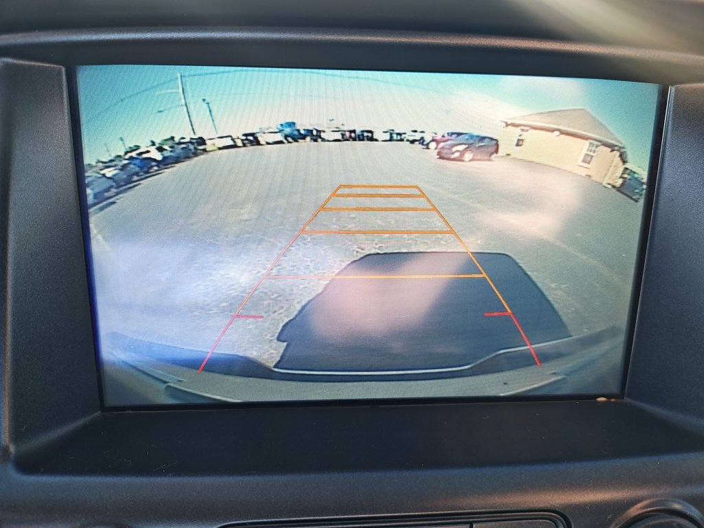 Used 2016 Silver Chevrolet Z71 image 23