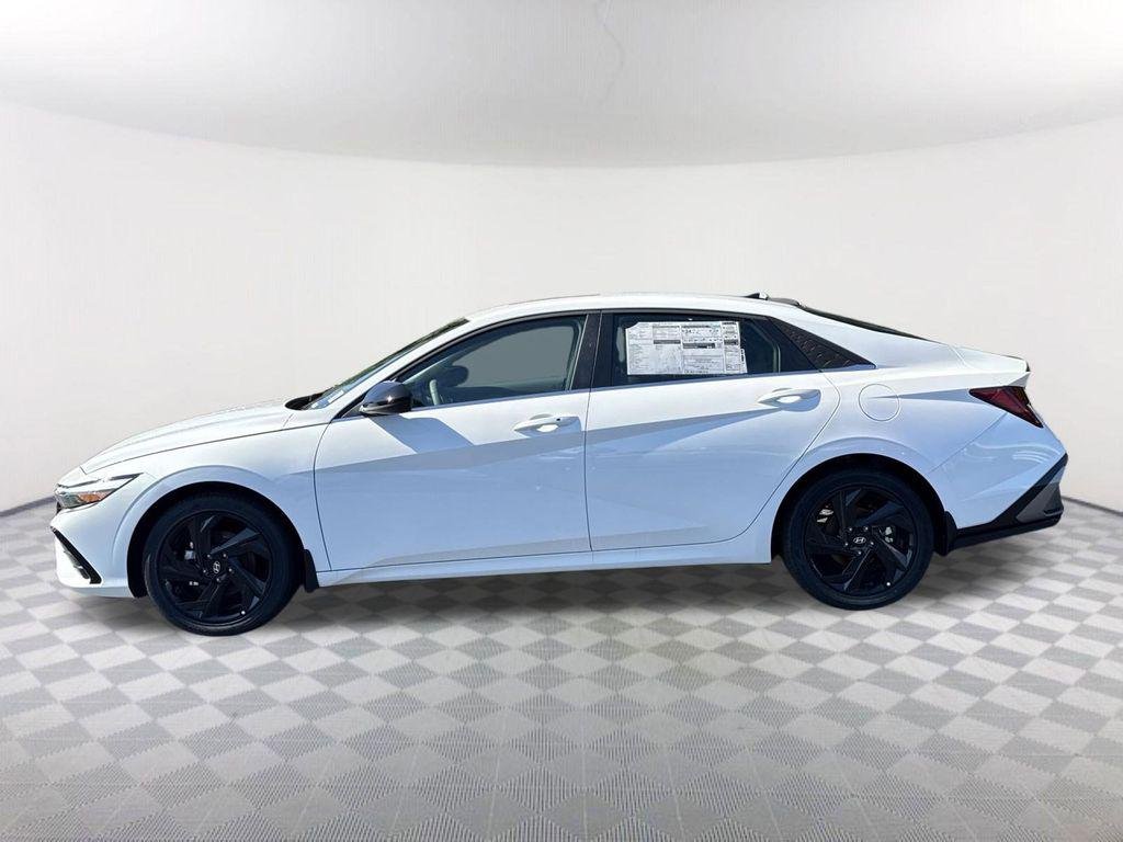 New 2026 White Hyundai SEL Sport Premium image 8