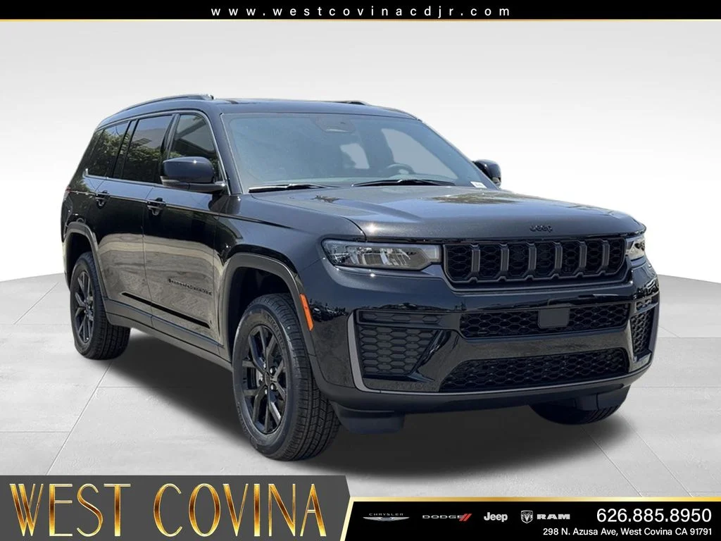 New 2026 Diamond Black Crystal Pearl-Coat Exterior Paint Jeep Altitude image 4