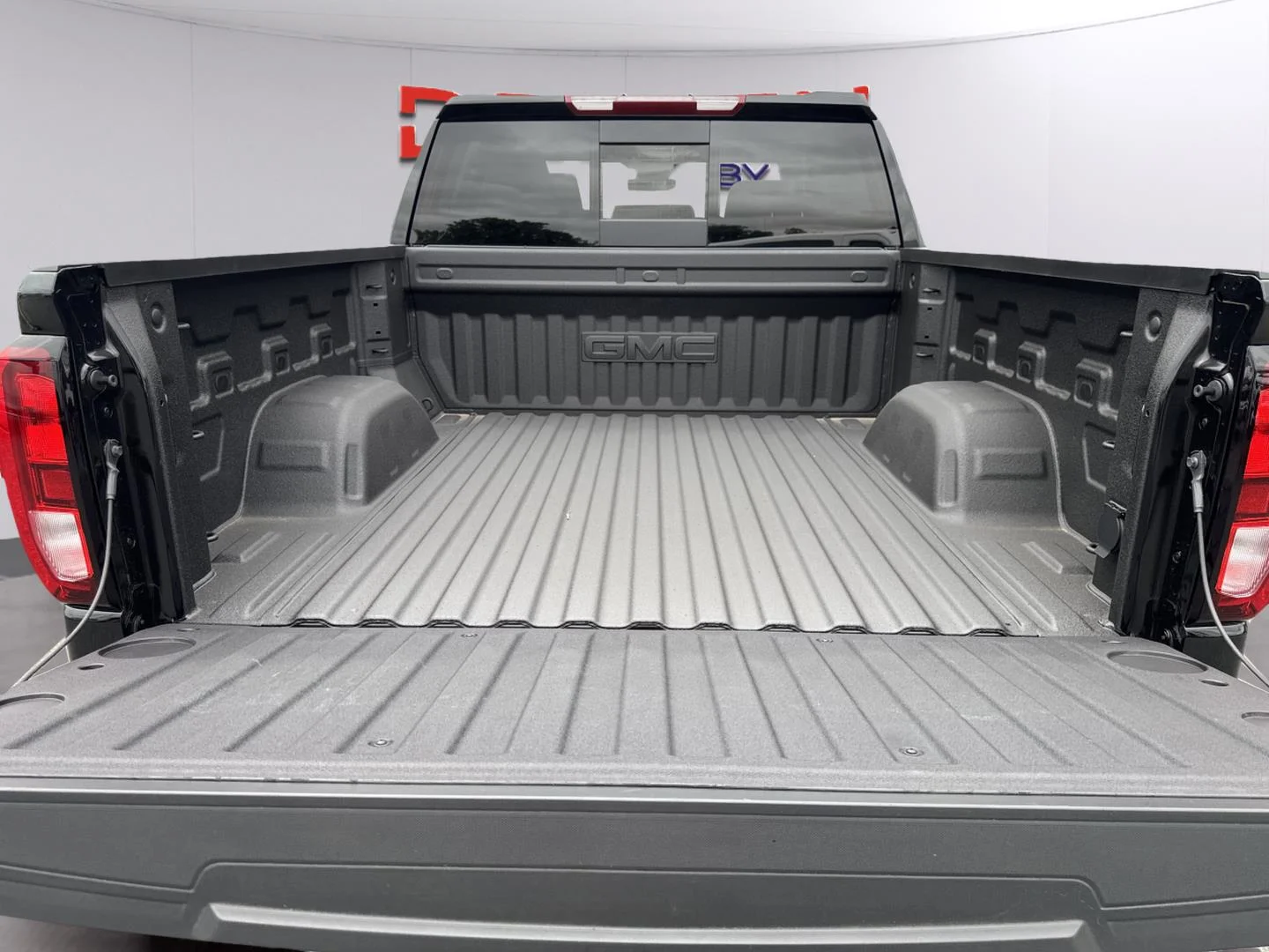 New 2026 Onyx Black GMC Elevation image 15