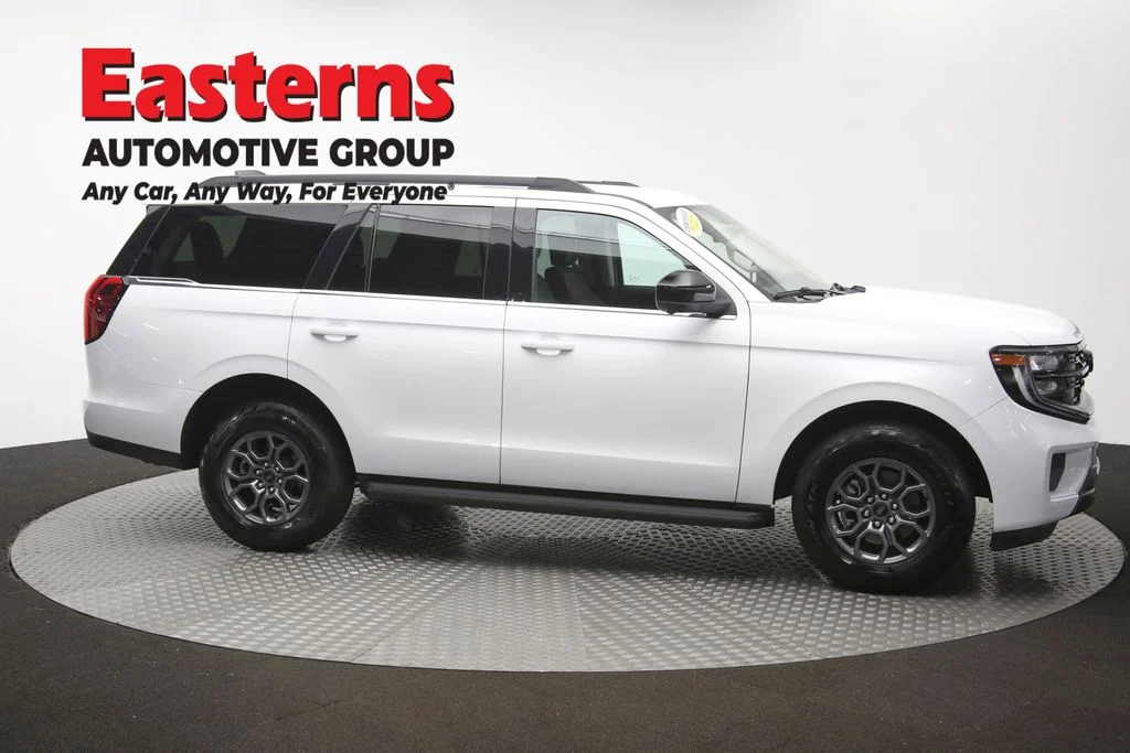 Used 2025 White Ford Active image 46