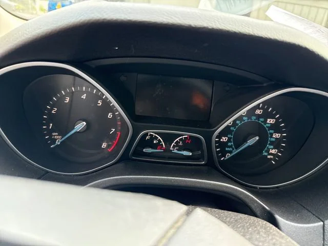 Used 2014 Sterling Gray Metallic Ford SE image 17