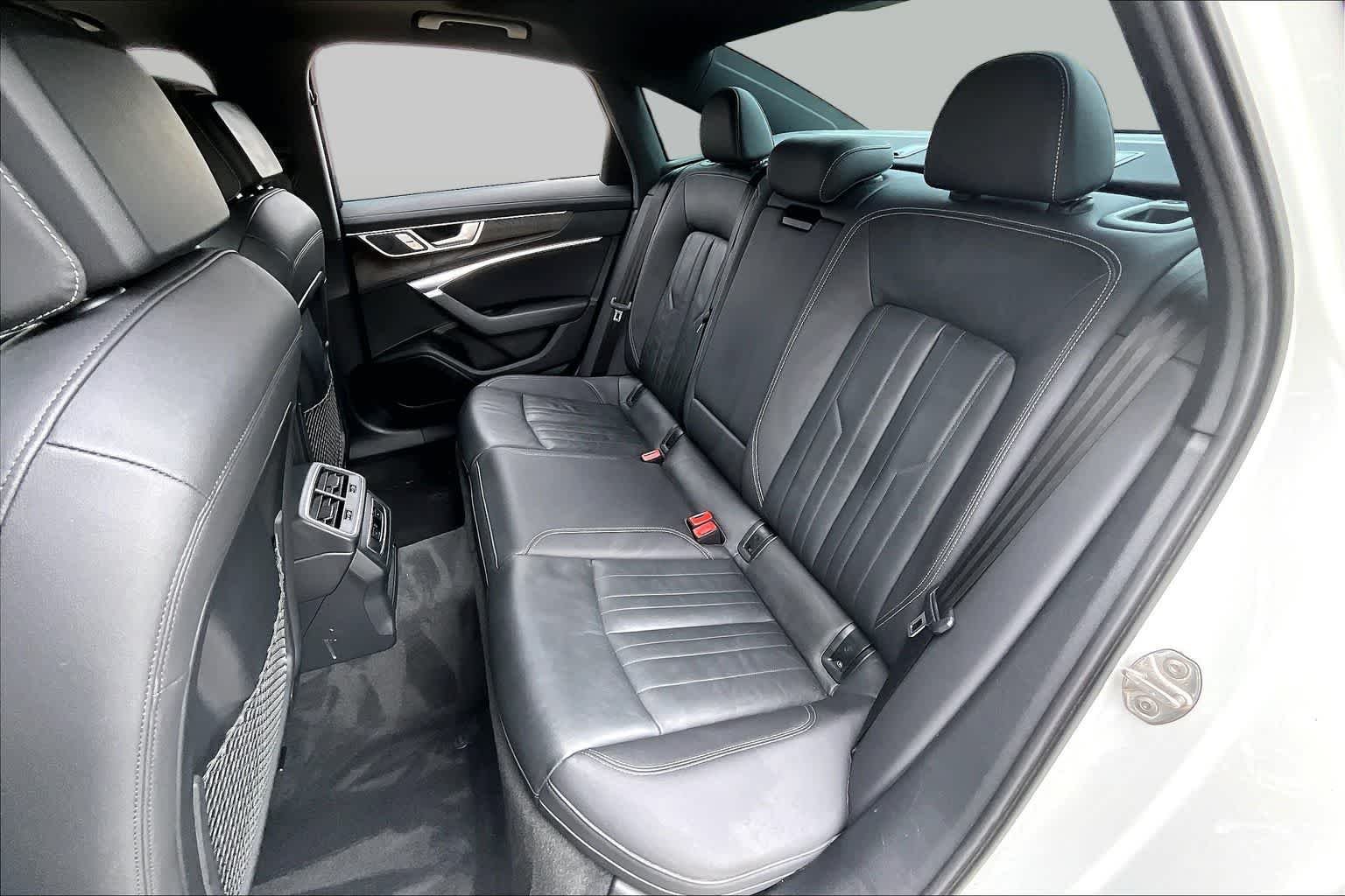 Used 2019 Ibis White Audi Premium image 19