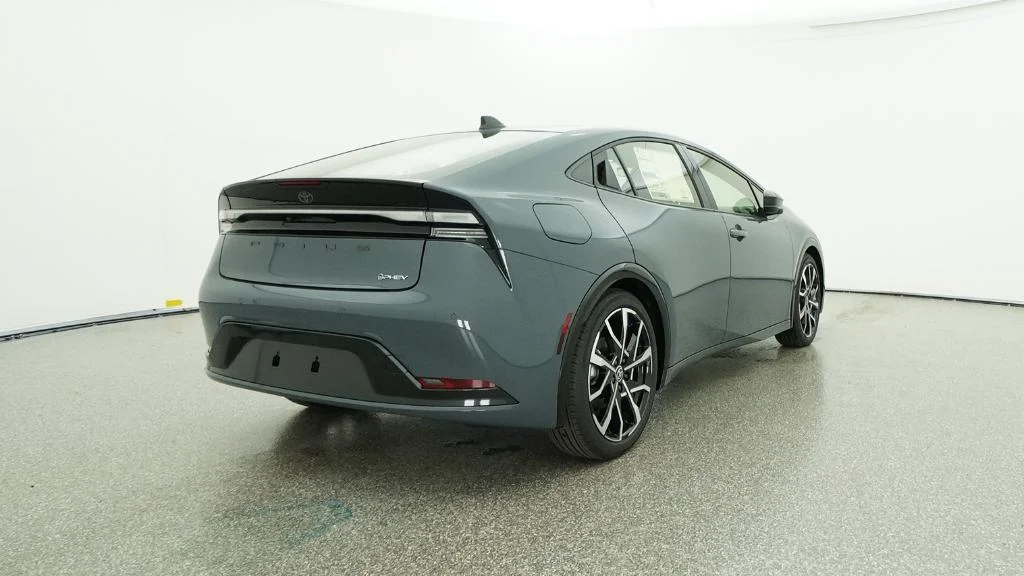 New 2026 Guardian Gray Toyota XSE image 20