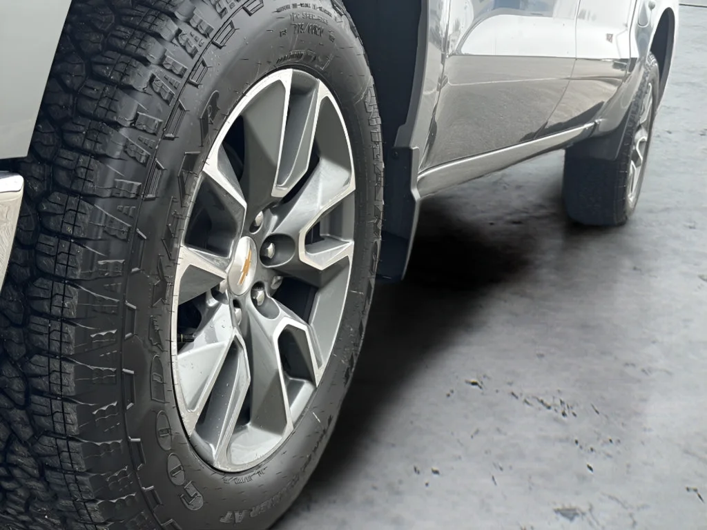 New 2026 Sterling Gray Metallic Chevrolet LT image 18
