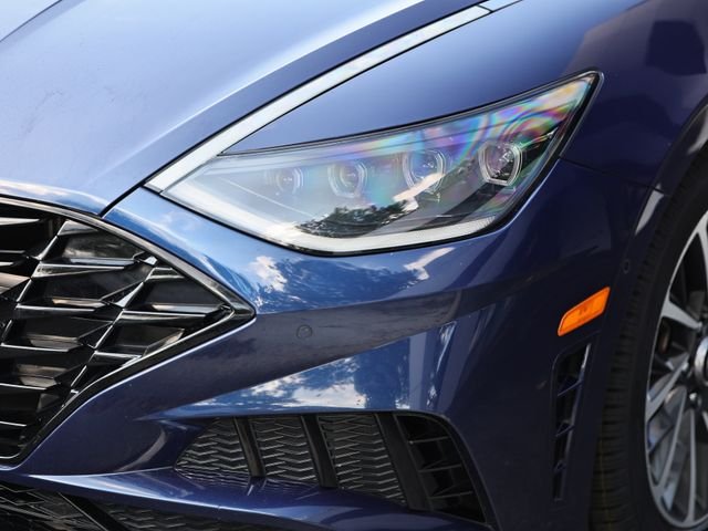 Used 2020 Stormy Blue Hyundai Limited image 12