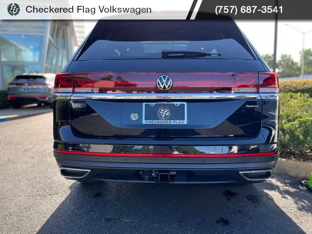 New 2026 Black Volkswagen 2.0T SE w/Technology image 14
