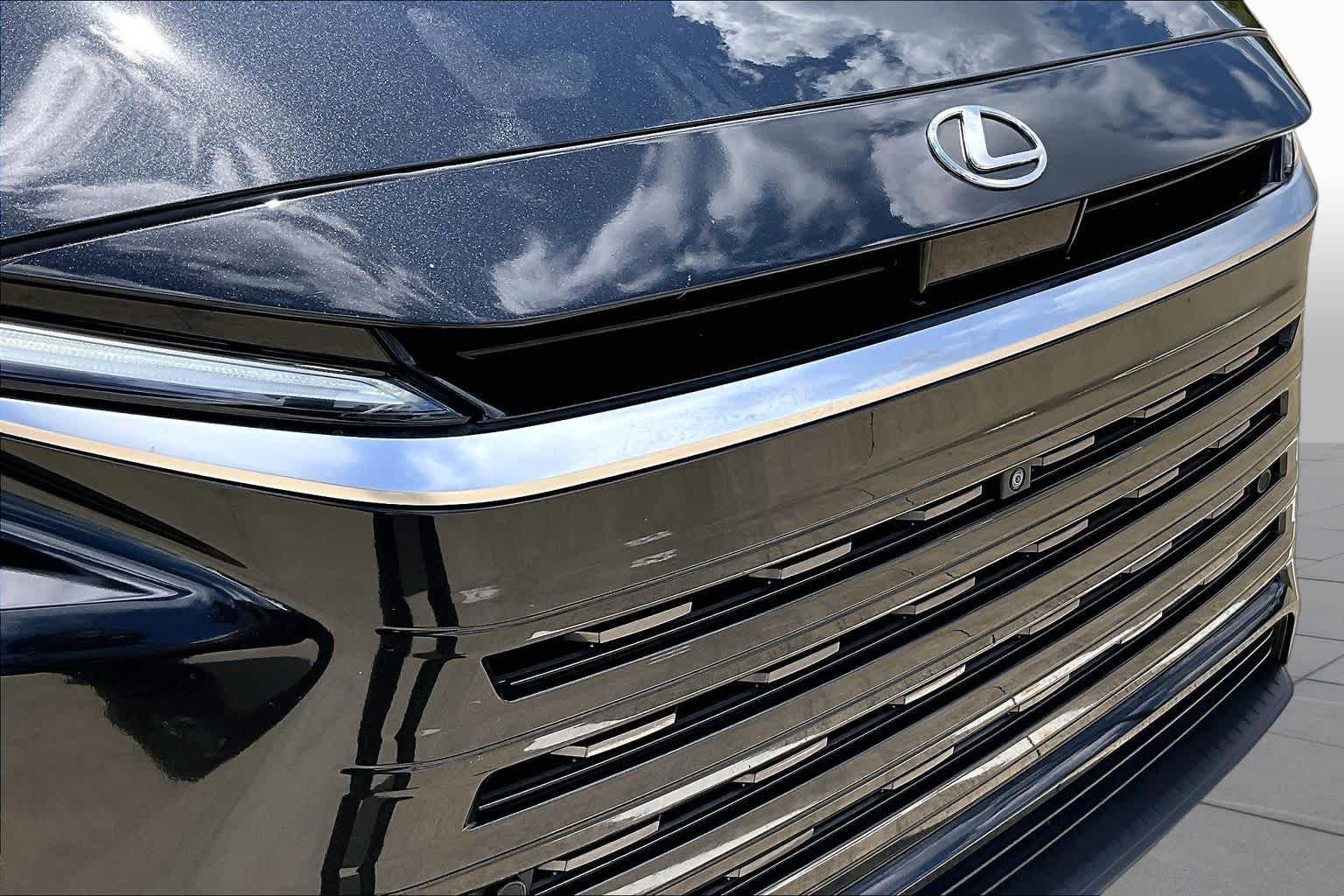 Certified Used 2026 CAVIAR Lexus Premium image 30
