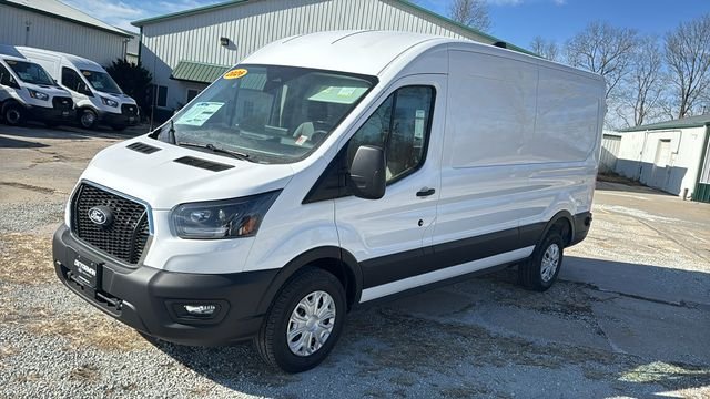 New 2026 Oxford White Ford Cargo Van image 4