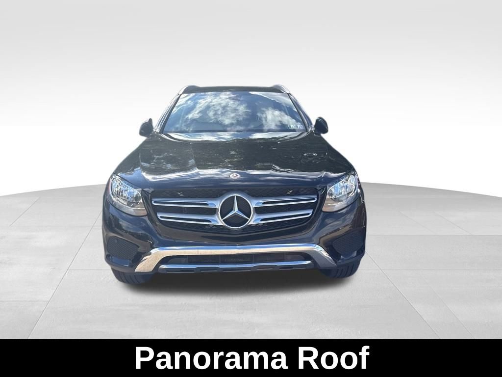 2018 Mercedes Benz GLC 300 4MATIC photo 4