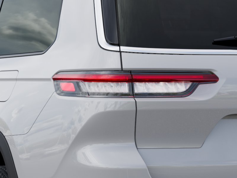 New 2026 Bright White Clear-Coat Exterior Paint Jeep Limited image 39