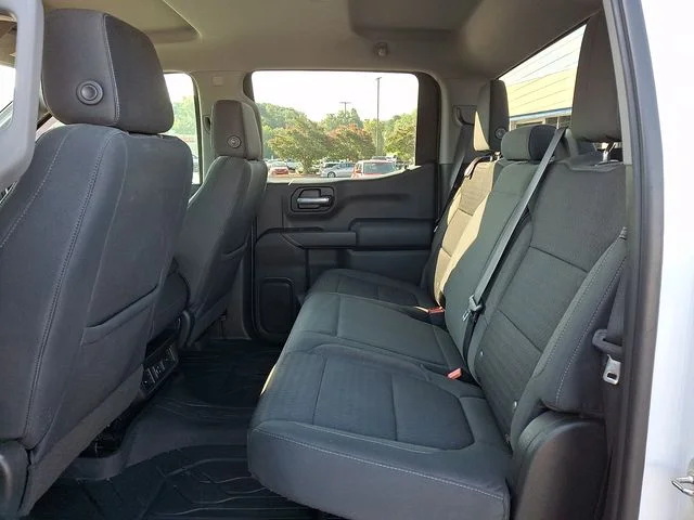 Used 2019 White Chevrolet LT image 10
