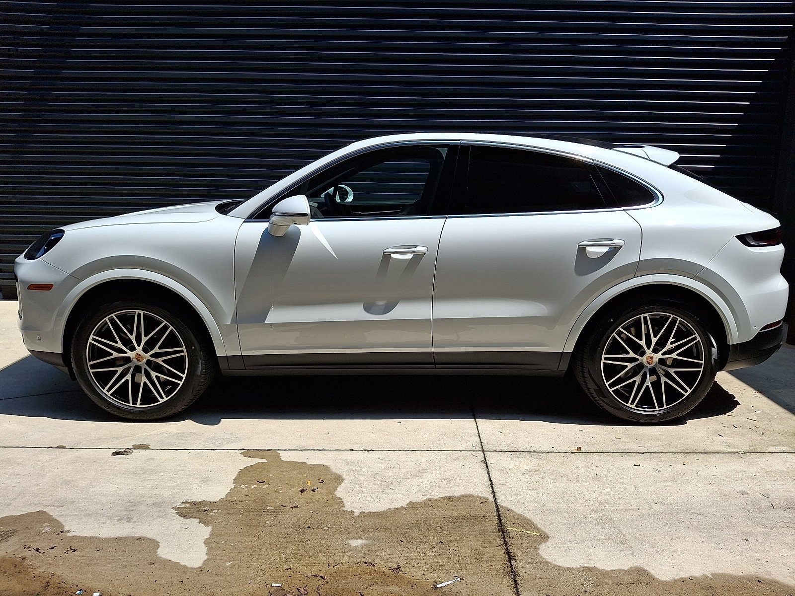 New 2026 Carrara White Metallic Porsche  image 2