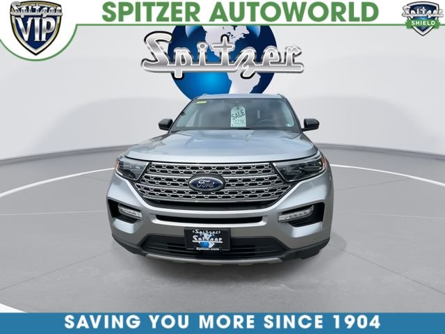 Used 2023 Silver Ford Limited image 3