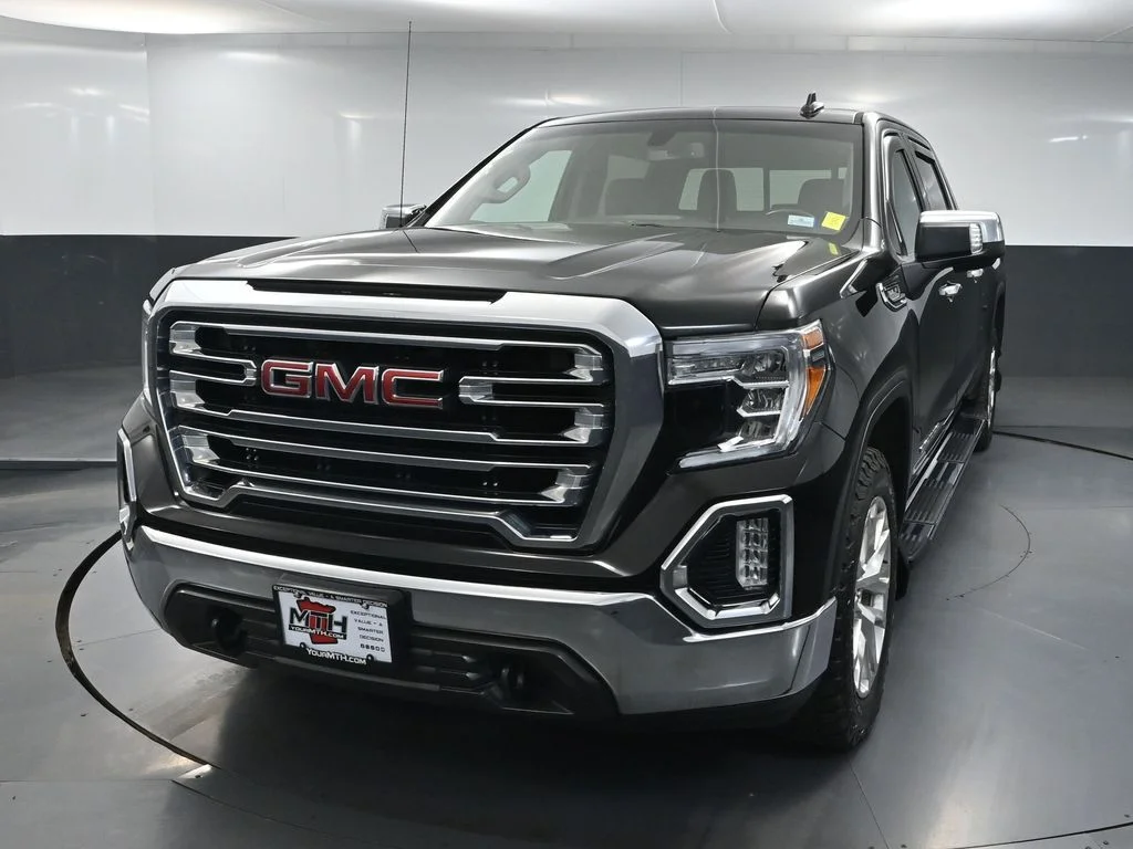 Used 2020 Black GMC SLT image 13