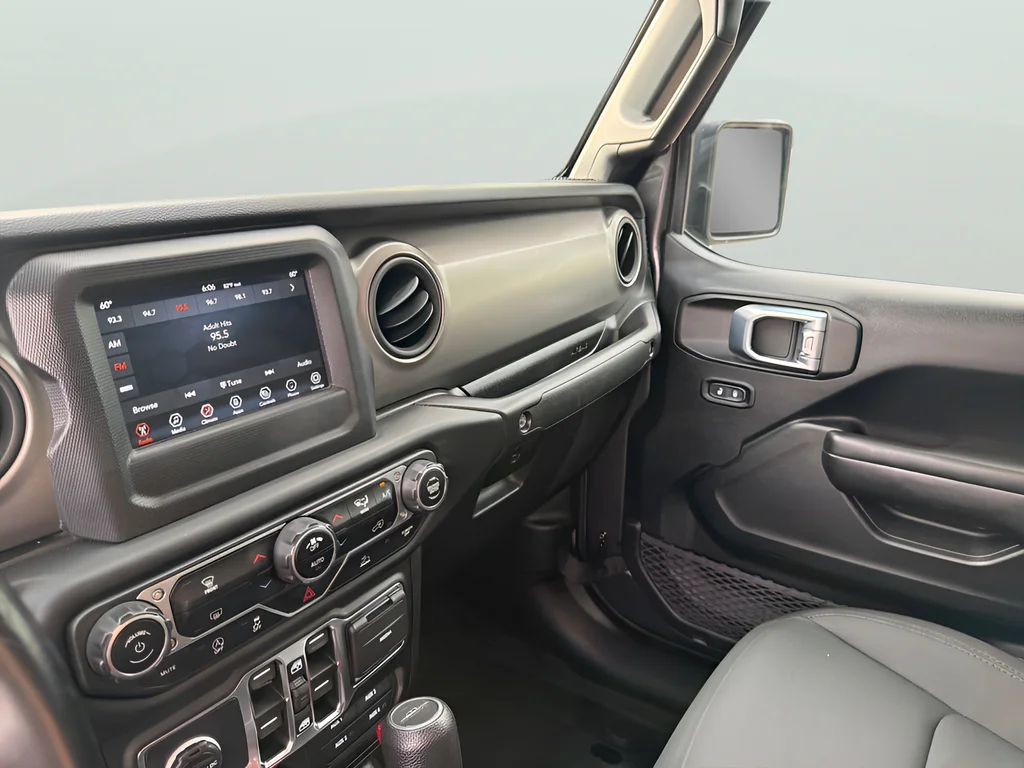 Used 2021 Gray Jeep Willys image 28