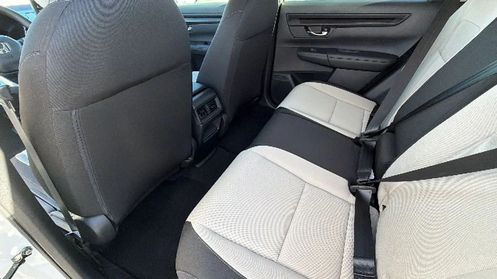 2026 Honda CR-V LX - Photo 27