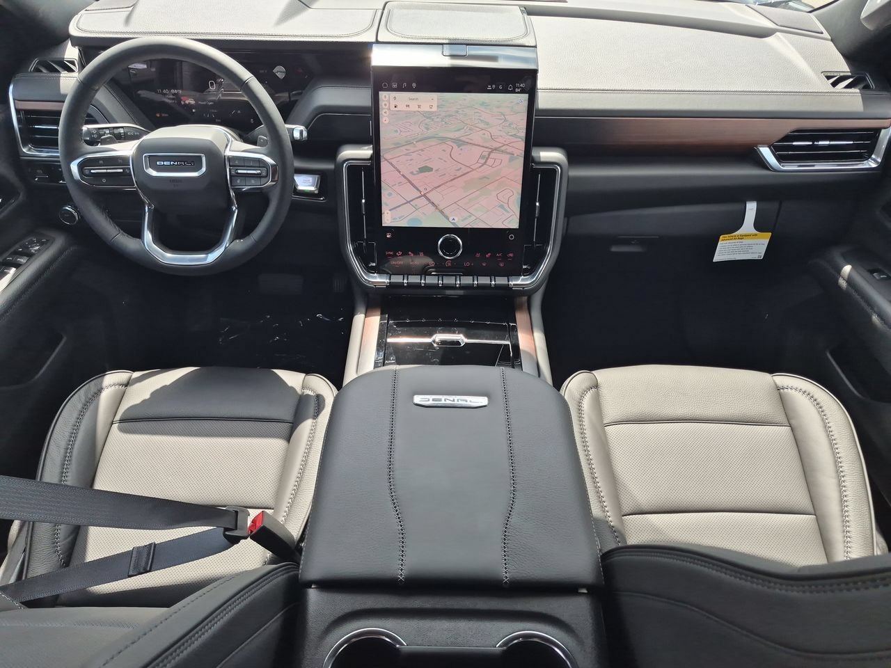 2026 GMC Yukon Denali - Photo 21