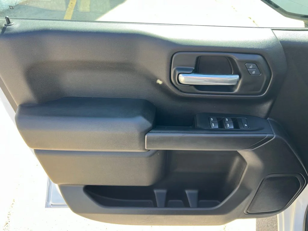 Used 2025 Summit White Chevrolet WT image 10