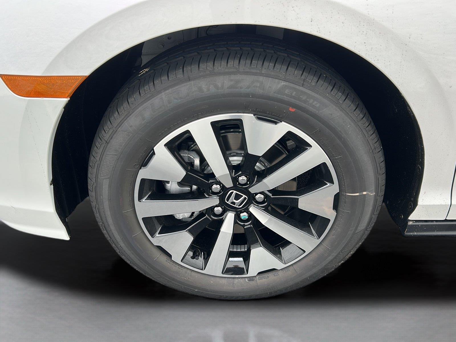 New 2027 Platinum White Pearl Honda EX-L image 19