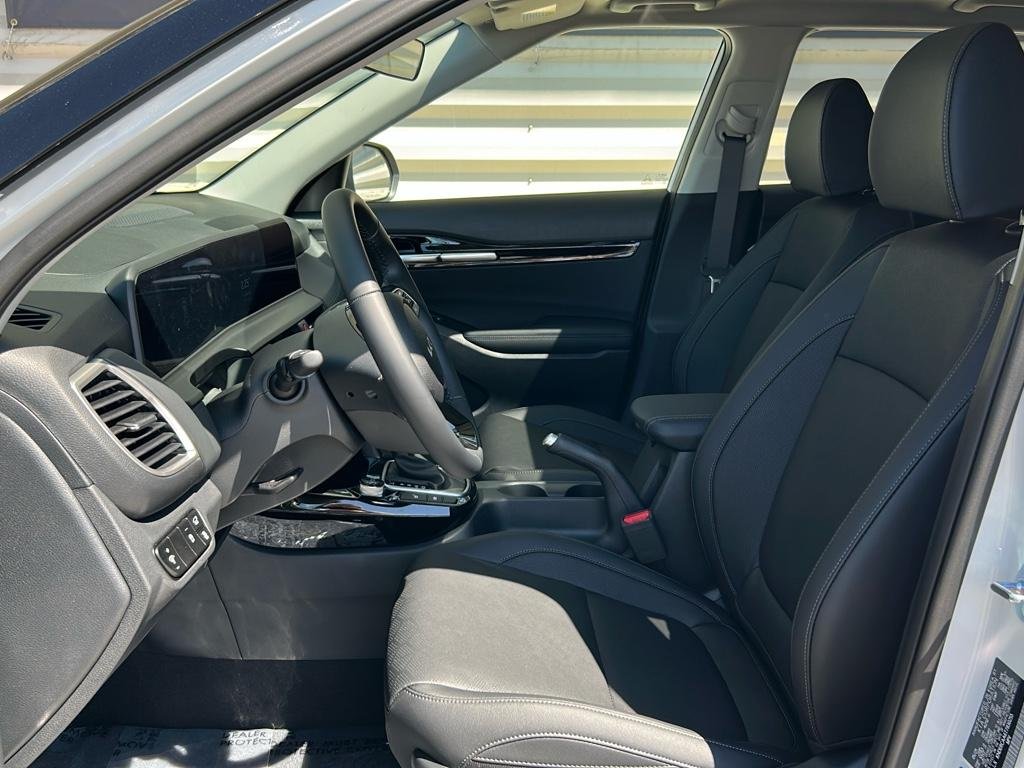2026 Kia Seltos EX - Photo 11