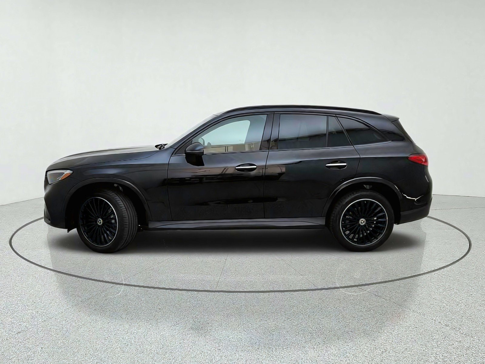 Certified Used 2026 Black Mercedes-Benz GLC 300 image 14