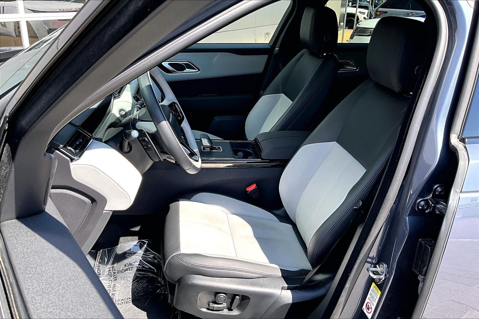 Used 2026 Blue Land Rover S image 25