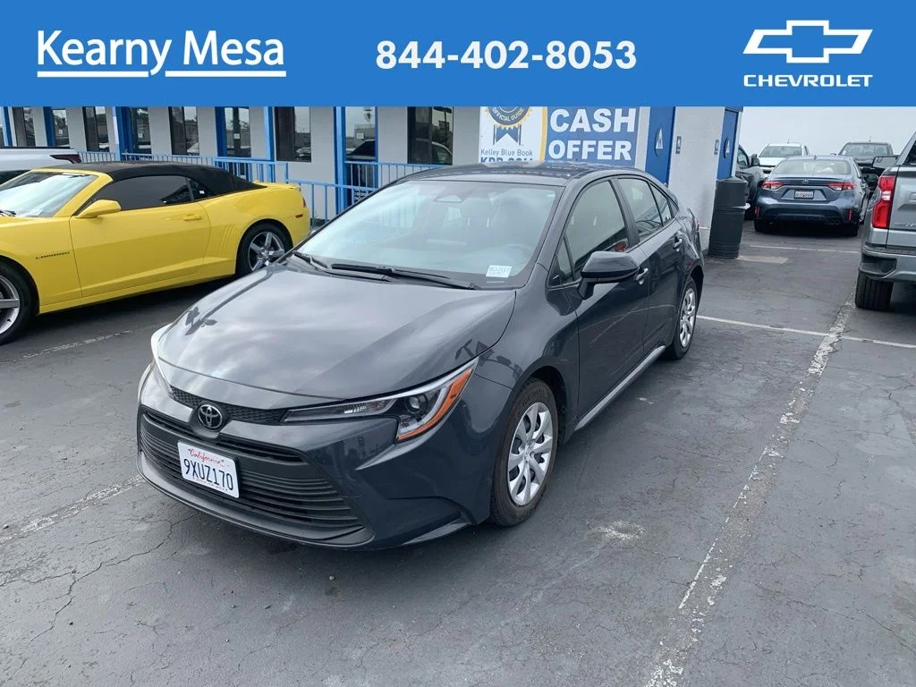 2025 Toyota Corolla LE CVT's photo