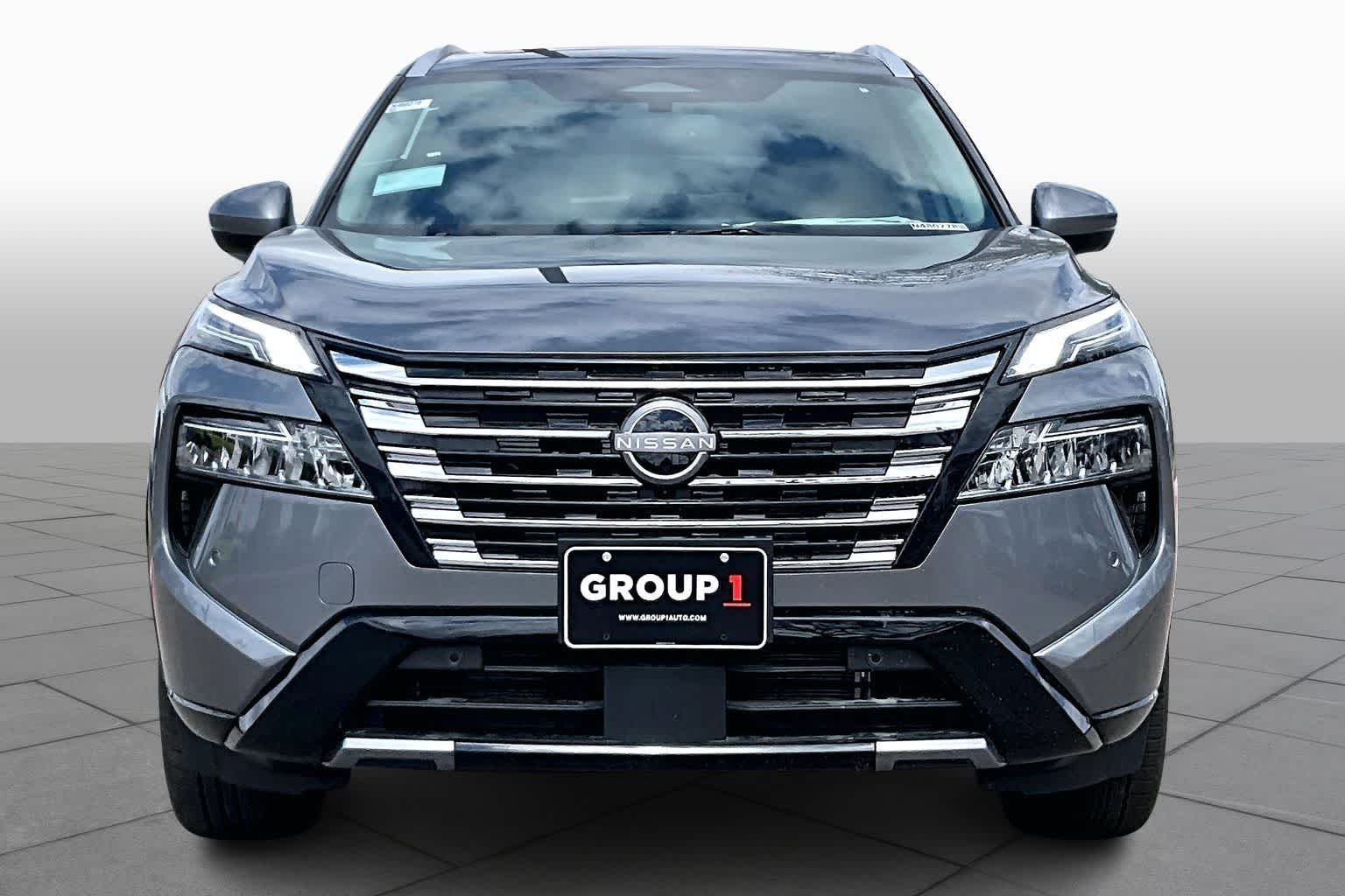 New 2026 Gun Metallic Nissan Platinum image 3