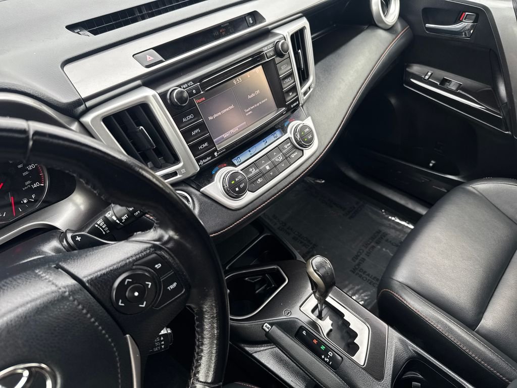 Used 2016 Gray Toyota SE image 22
